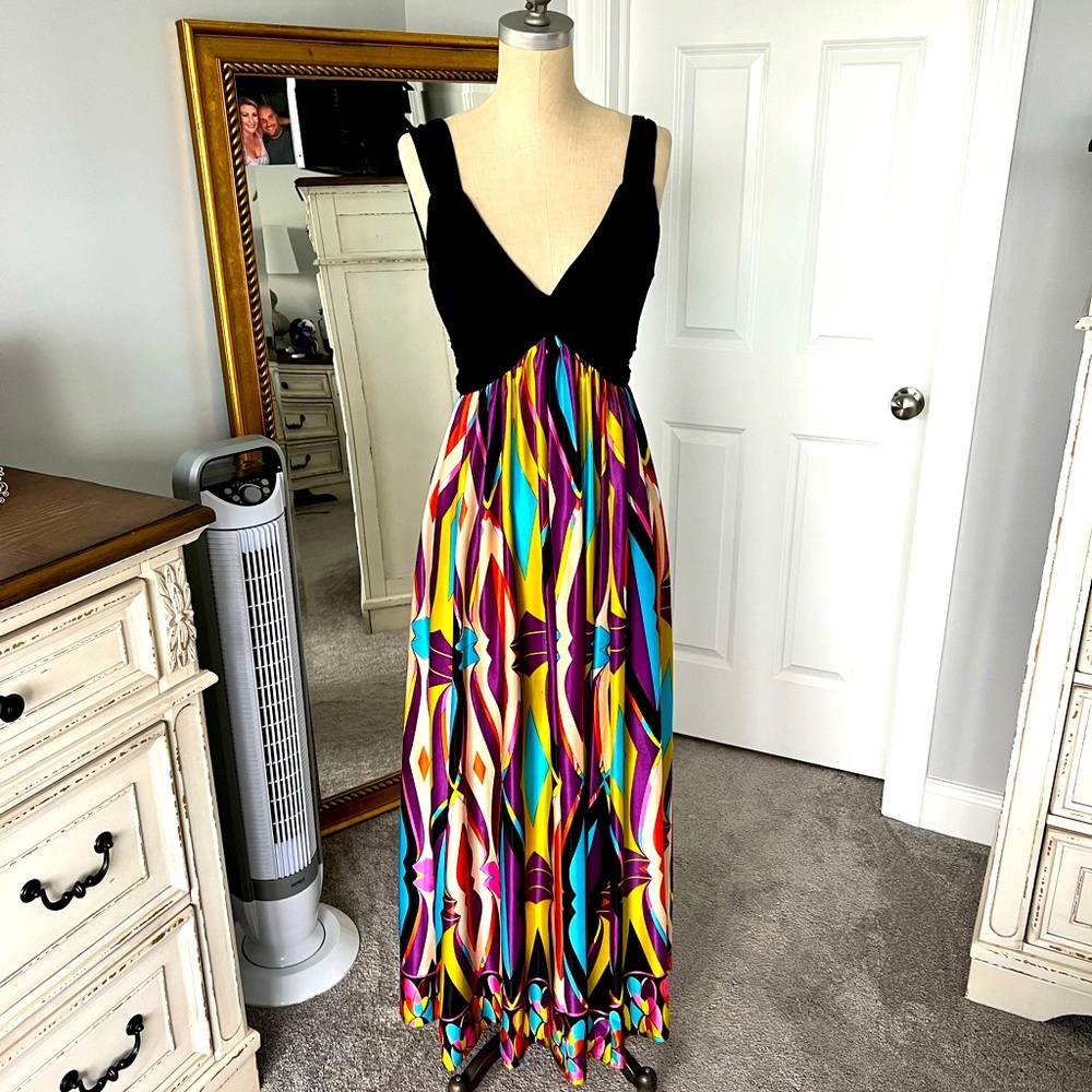 Size small bright beautiful maxi dress